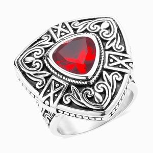 Ruby Red Simulated Diamond Filigree Shield Ring in Black Oxidized S-Steel Sz. 7